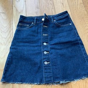 Button-up denim skirt
